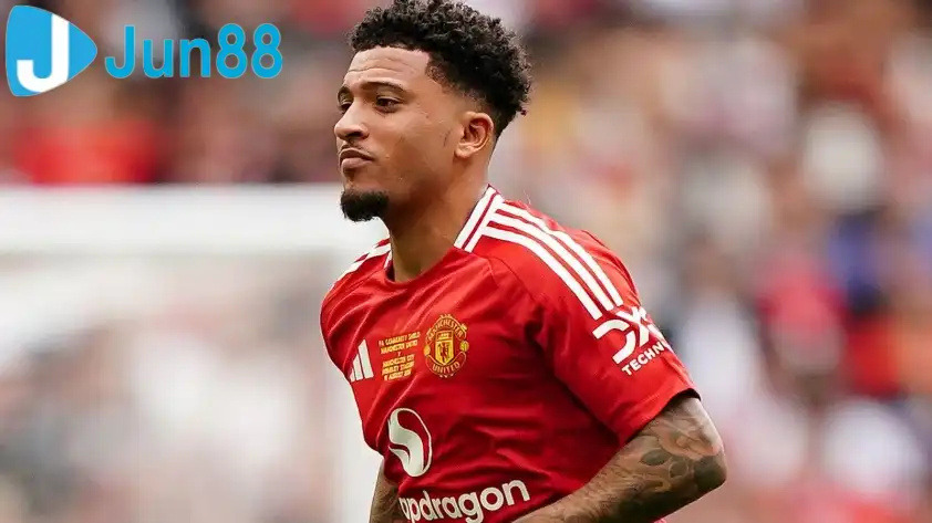 Tương lai của Jadon Sancho vẫn mờ mịt giữa kỳ chuyển nhượng hè (Ảnh: GOAL). Tương lai của Jadon Sancho vẫn mờ mịt giữa kỳ chuyển nhượng hè (Ảnh: GOAL).